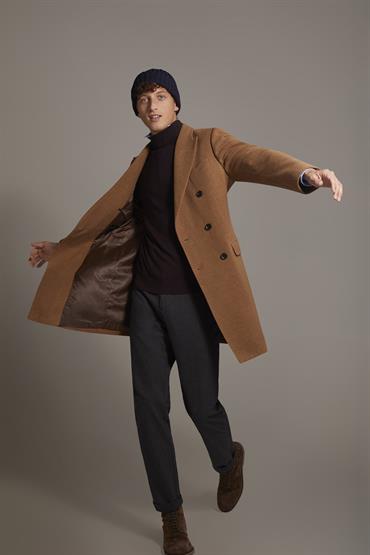 DOUBLE BREASTED COAT CAMEL