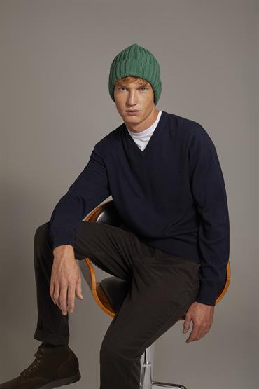 V NECK SWEATER DK BLUE