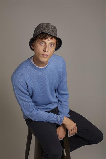 ROUND NECK SWEATER DK SKY