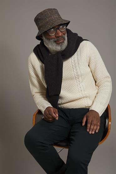 TURTLE NECK SWEATER