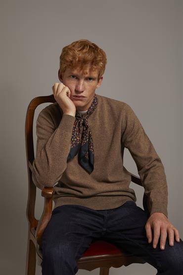 ROUND NECK SWEATER TAUPE