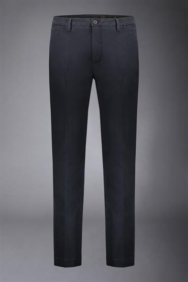 CLASSIC CHINO TROUSER