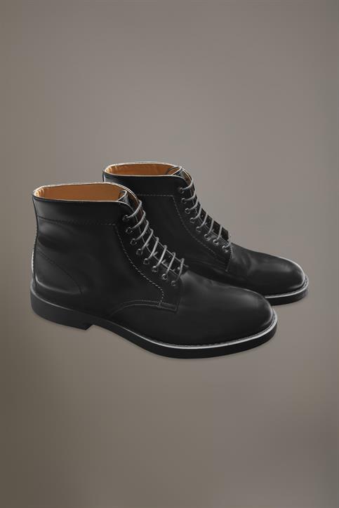 SHOES BOOTS