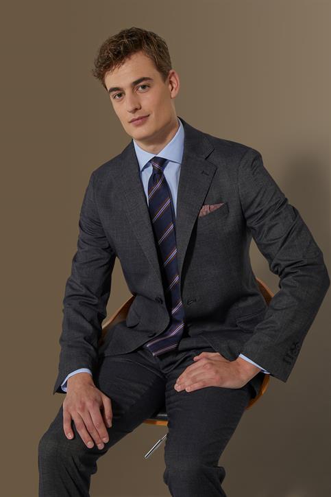 notch single breasted suit