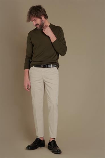 chino trousers CREAM