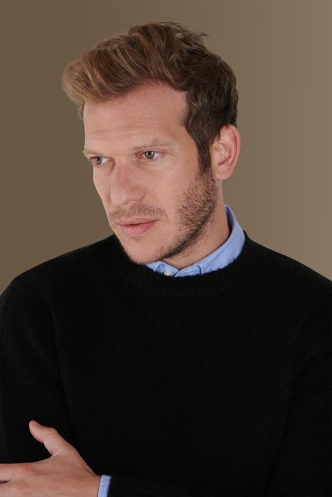 round neck sweater