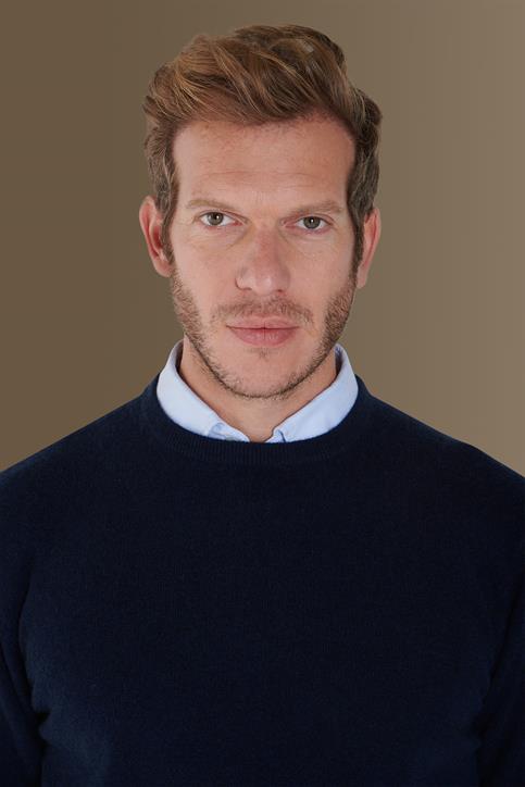 ROUND NECK SWEATER