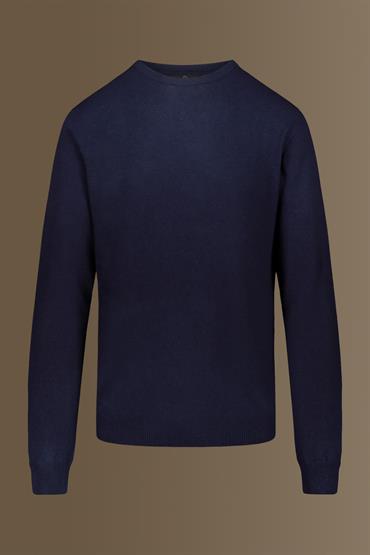 ROUND NECK