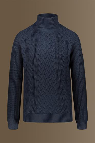 TURTLE NECK