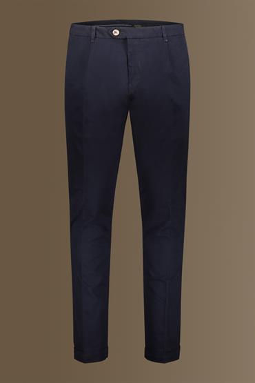 CHINO TROUSERS WITH PRINCES AND TURN-UP HEM<br/>VARIANTE : BEIGE