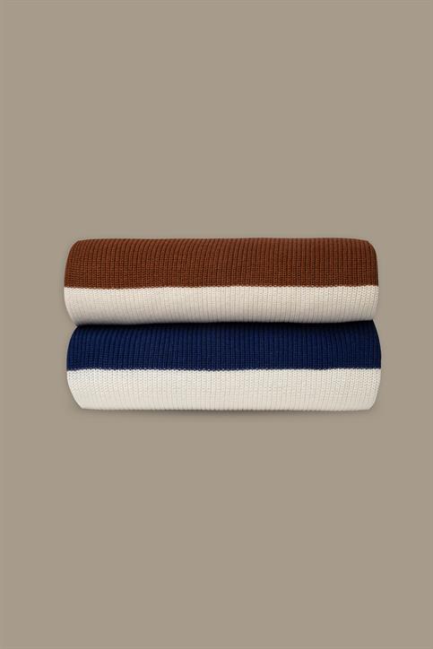 ROUND NECK SWEATER