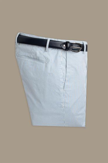 CHINO TROUSERS<br/>VARIANTE : BLUE