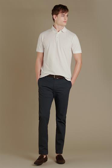 CHINO TROUSERS<br/>VARIANTE : ECRUE