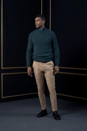 CHINO TROUSERS<br/>VARIANTE : DK BEIGE