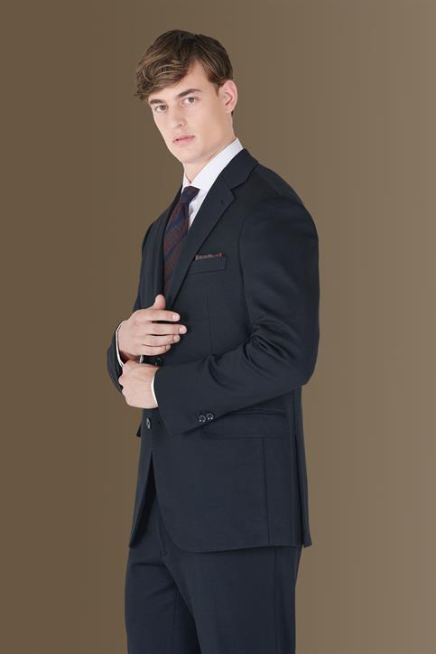 notch single breasted suit