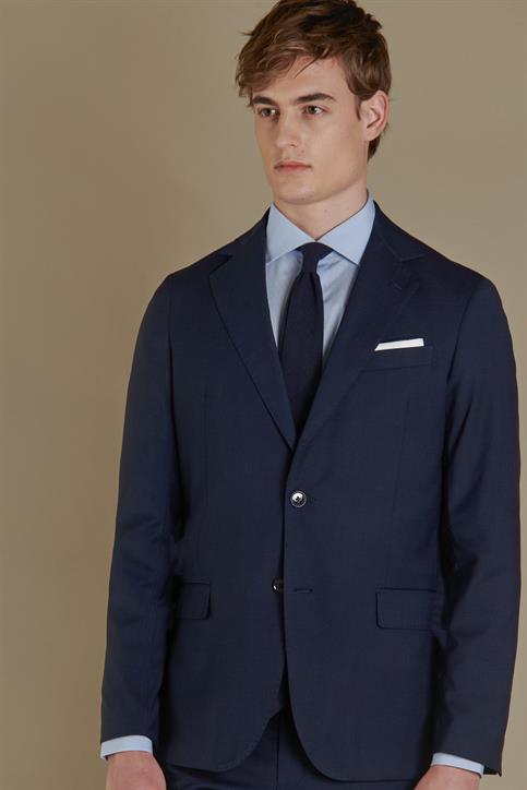 notch single breasted suit