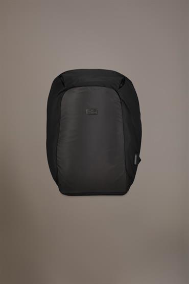 BACKPACK<br/>VARIANTE : BLACK