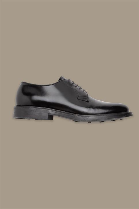 SHOES WITH LACE
