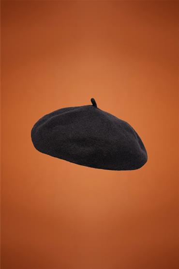 BASQUE PLUM