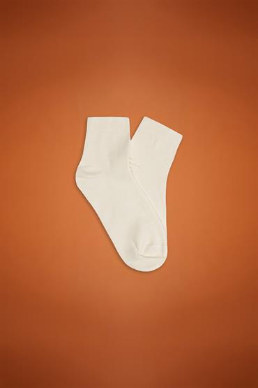 SOLID COLOUR SOCKS CREAM