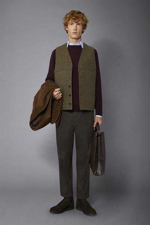 VEST
