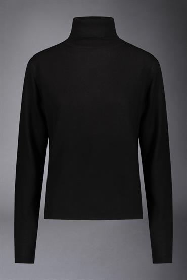 TURTLE NECK KNIT BLACK
