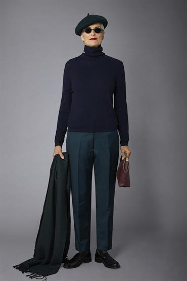 TURTLE NECK KNIT DK BLUE