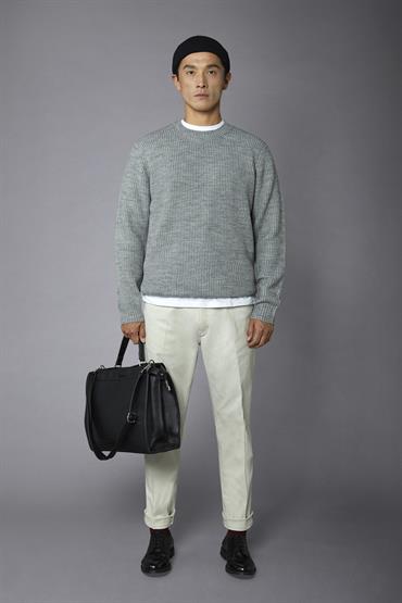 ROUND NECK LT GREY