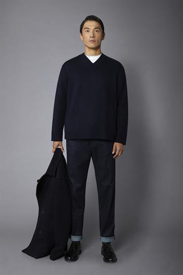 V NECK DK BLUE