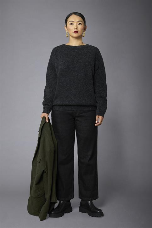 ROUND NECK MOHAIR FEEL