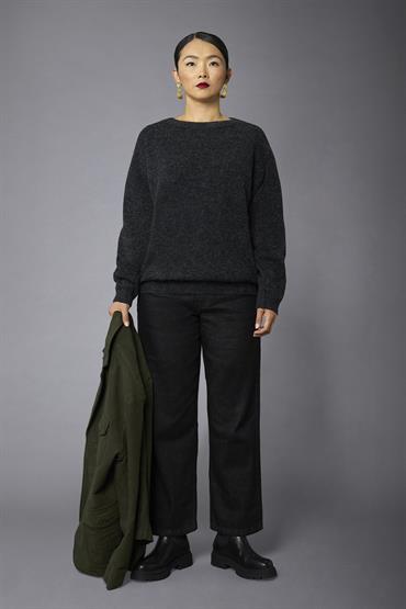 ROUND NECK MOHAIR FEEL