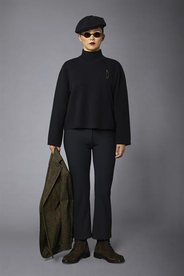 TURTLE NECK BLACK
