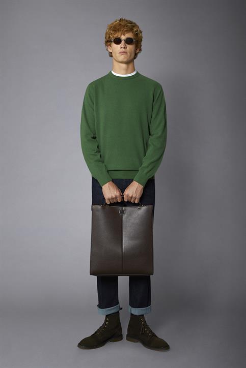 ROUND NECK
