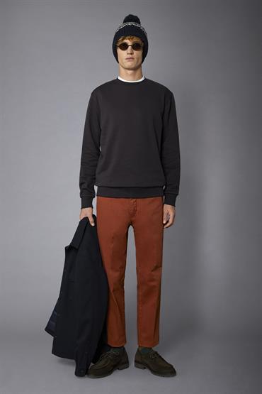 CLASSIC CHINO TROUSER BRICK