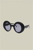 EYEWEAR