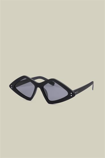 EYEWEAR BLACK
