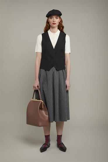 VEST BLACK
