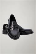 LEATHER DERBY
