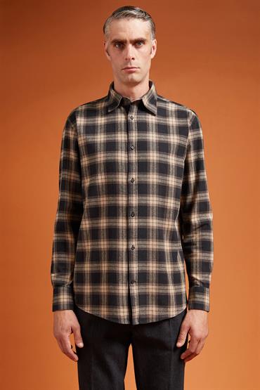 CLASSIC COLLAR REGULAR FIT