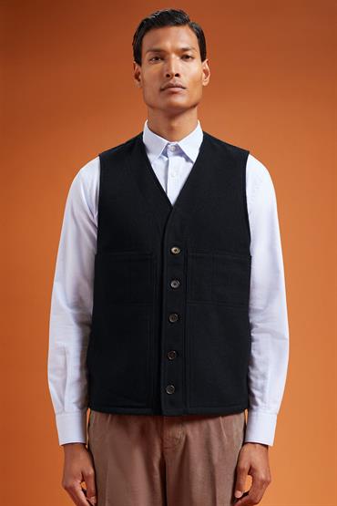 VEST