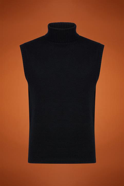 HIGH NECK VEST