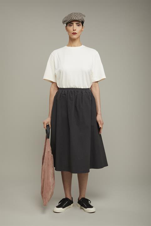 MIDI SKIRT