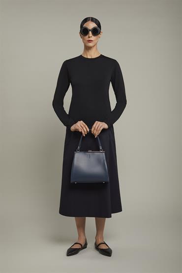 ROUND NECK SWEATER BLACK