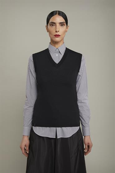 VEST V-NECK