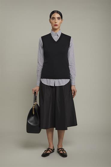 VEST V-NECK BLACK