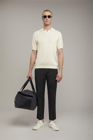CHINO WITH PINCES BLACK
