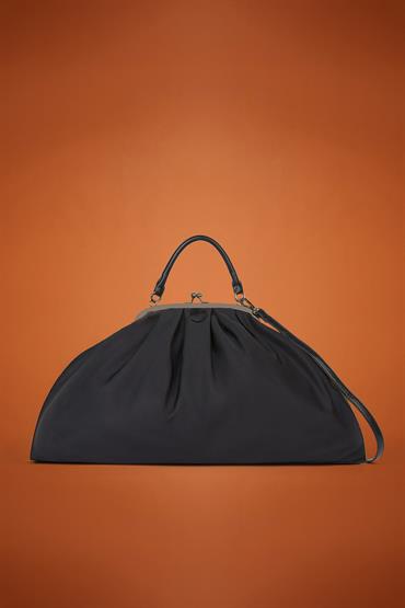 TRAVEL BAG 57X16X38 BLACK
