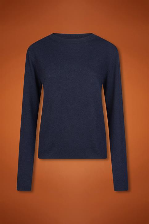 ROUND NECK SWEATER