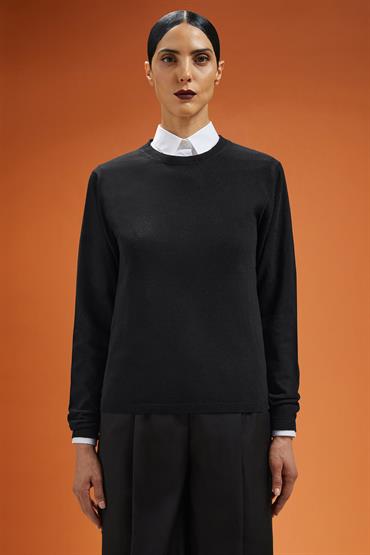 ROUND NECK SWEATER BLACK