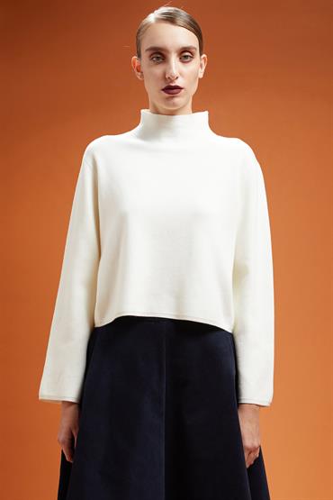 MOCK NECK OFF WHITE